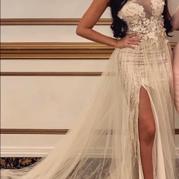 Portia and Scarlett Berta Gown - Picture 8 of 10